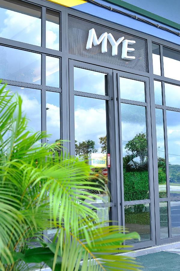 MYe Hotel Muar Eksteriør bilde