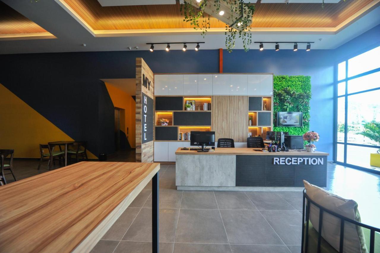 MYe Hotel Muar Eksteriør bilde